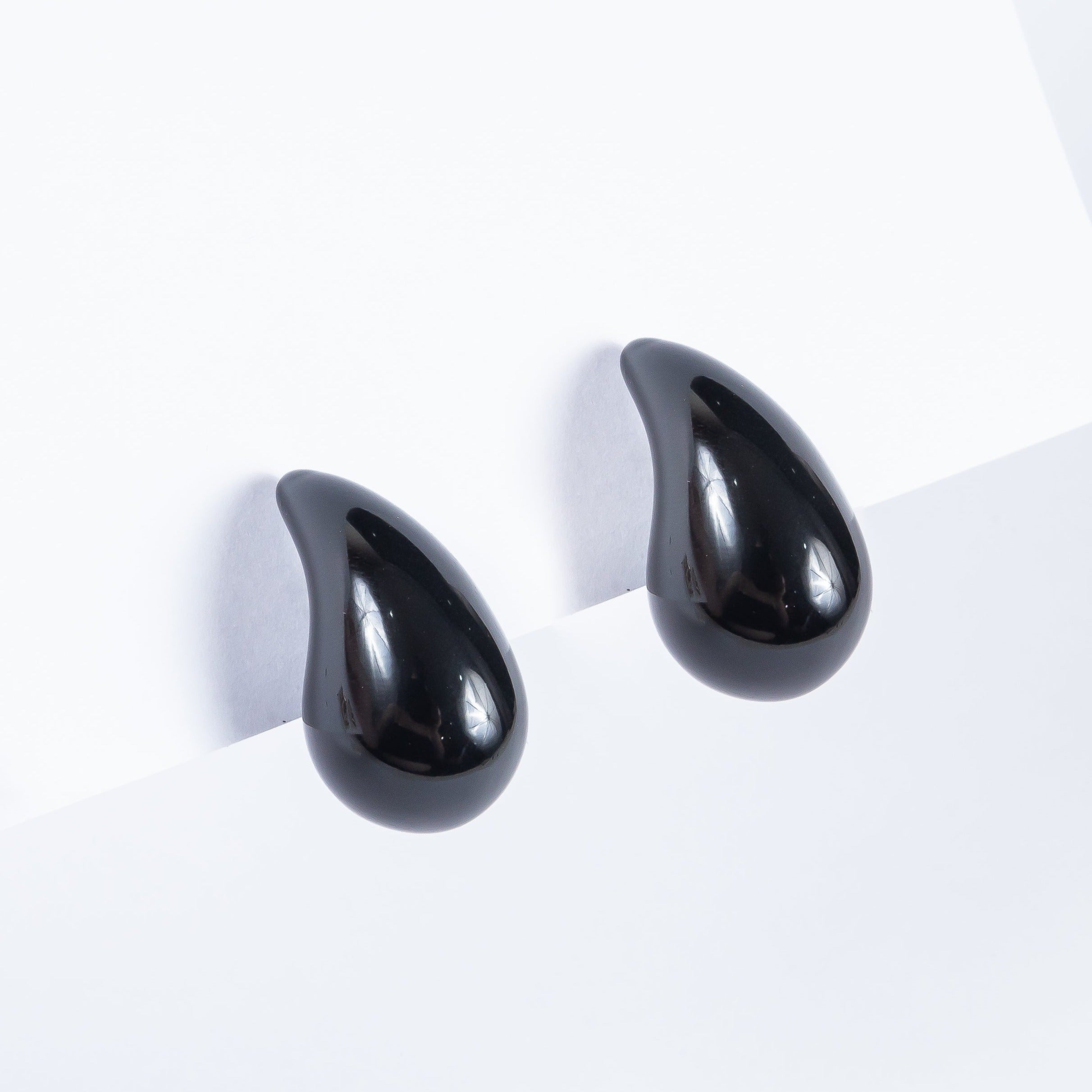 Aro Stainey Color Drop Black