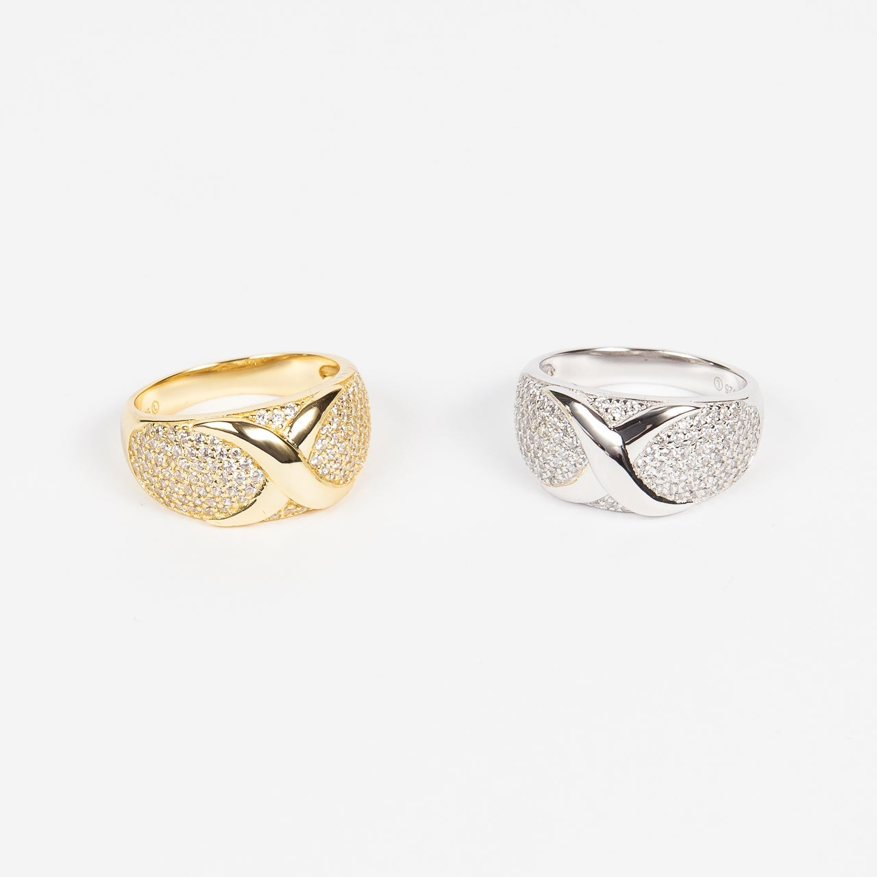Anillo CZ Cross Gross Ring