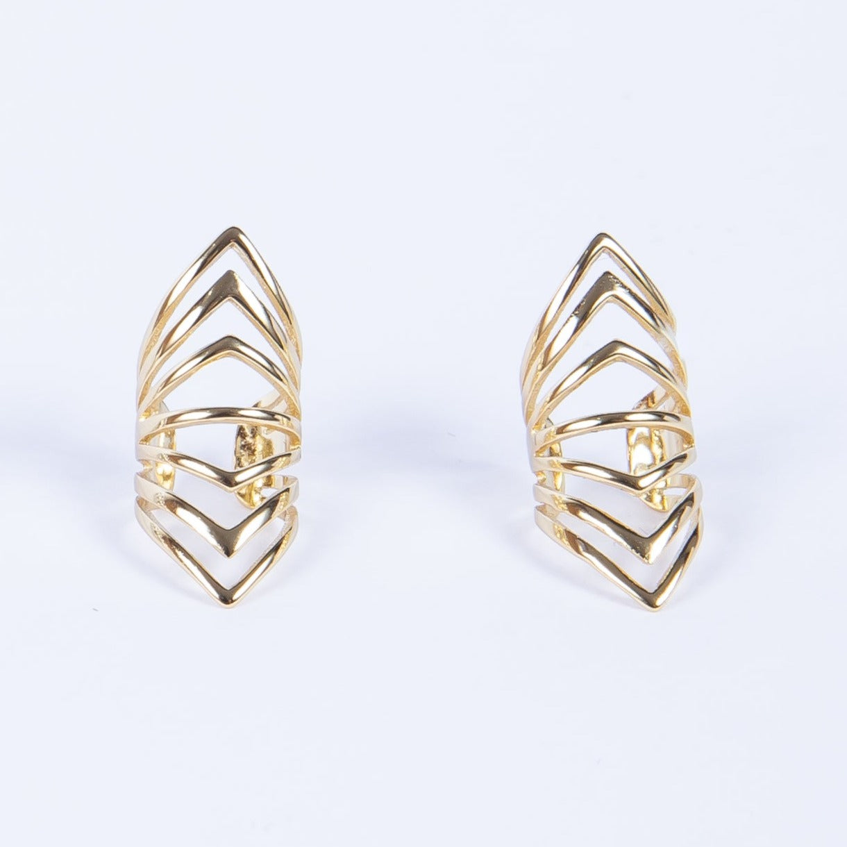 Aro Pyramid cage cuff