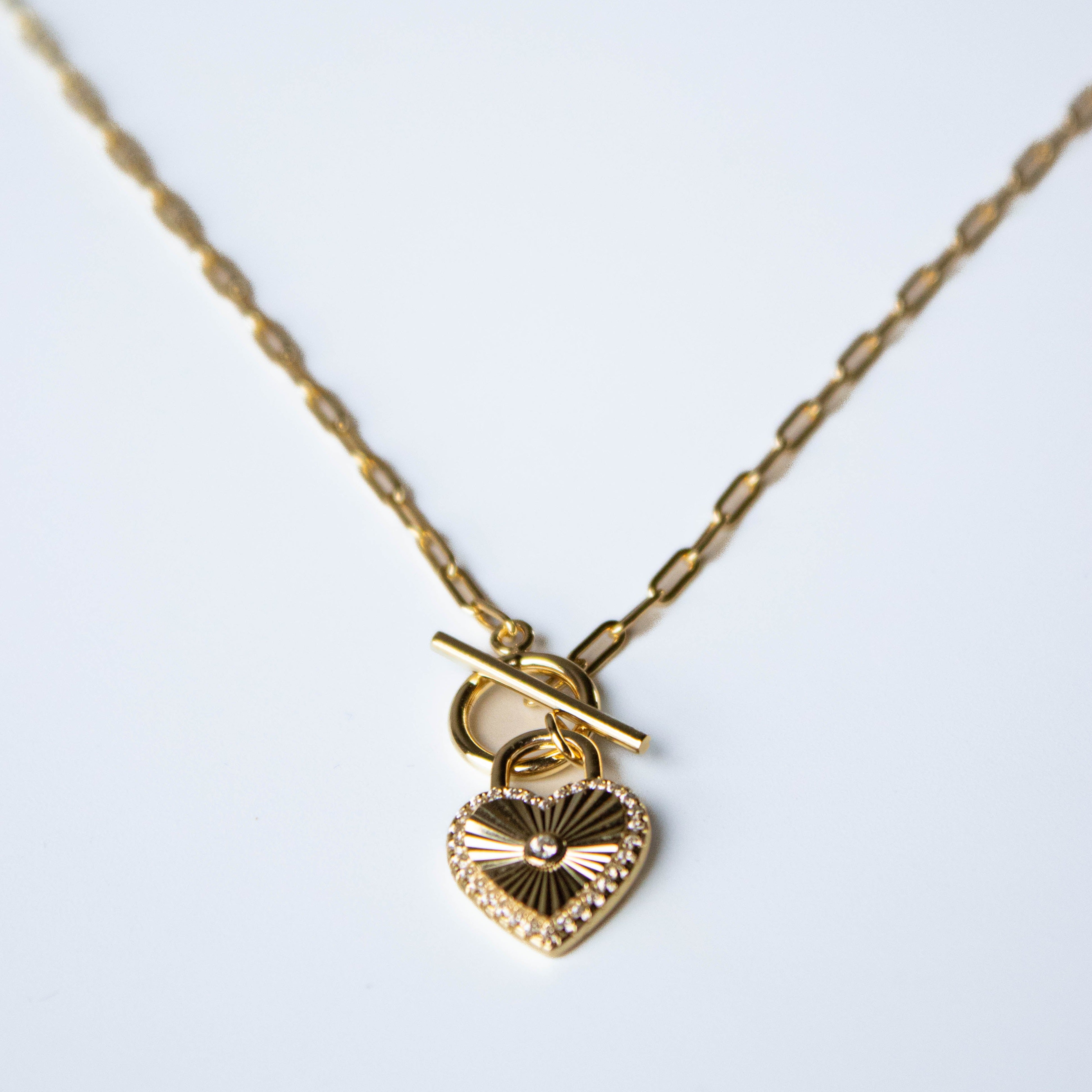 Collar Paperclip Mirrored Heart Toggle