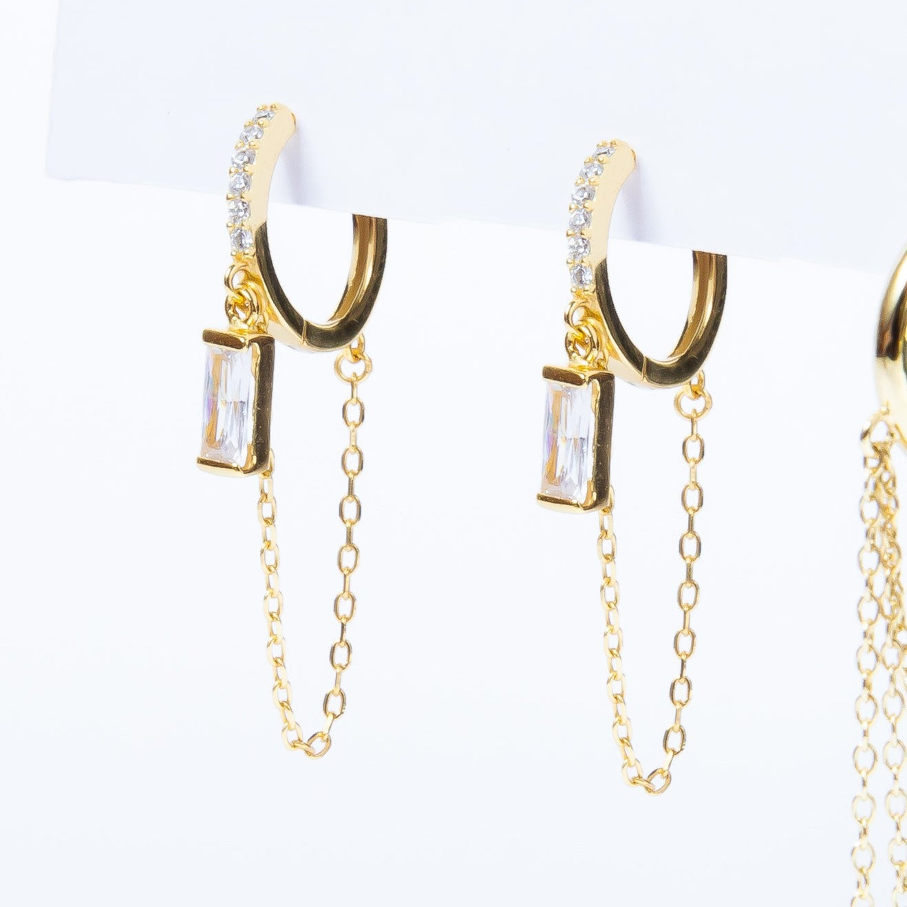 Aro Rishka Hoop & Chain Hoop