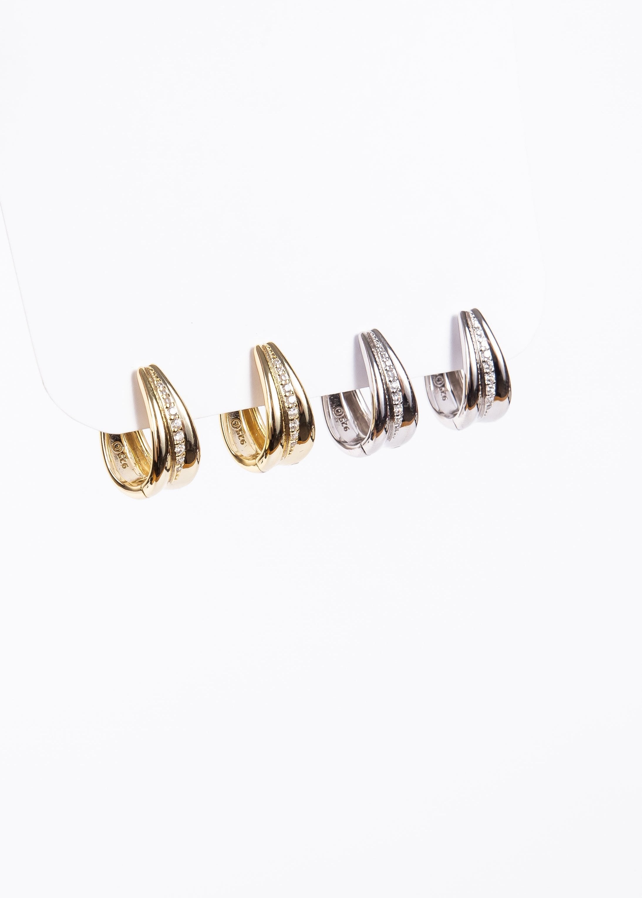 Aro U CZ line Pendant