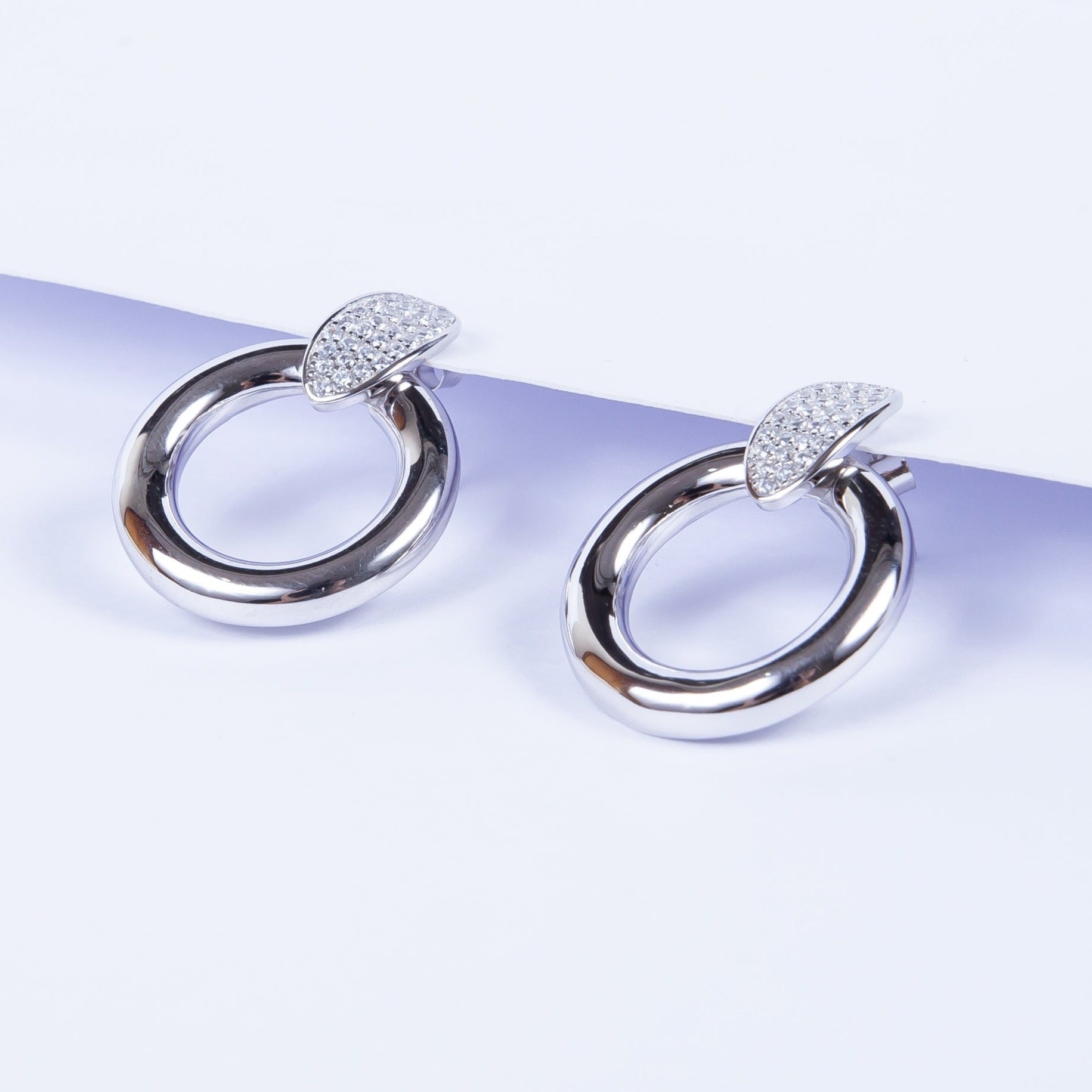 Aro Pyramid Cz stud with Gran Sided Hoop