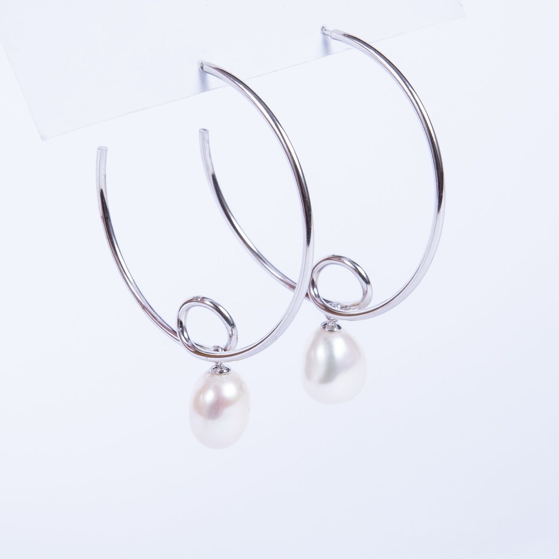 Aro Silver Upside Hoop