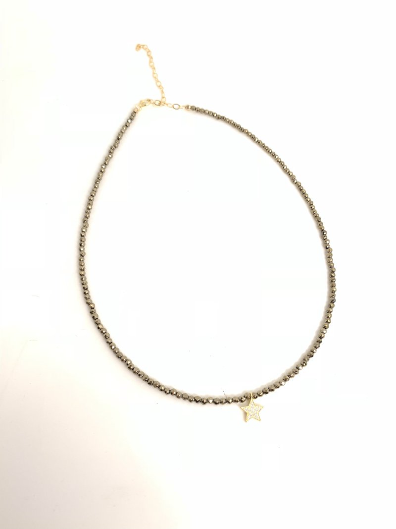 Collar Chena