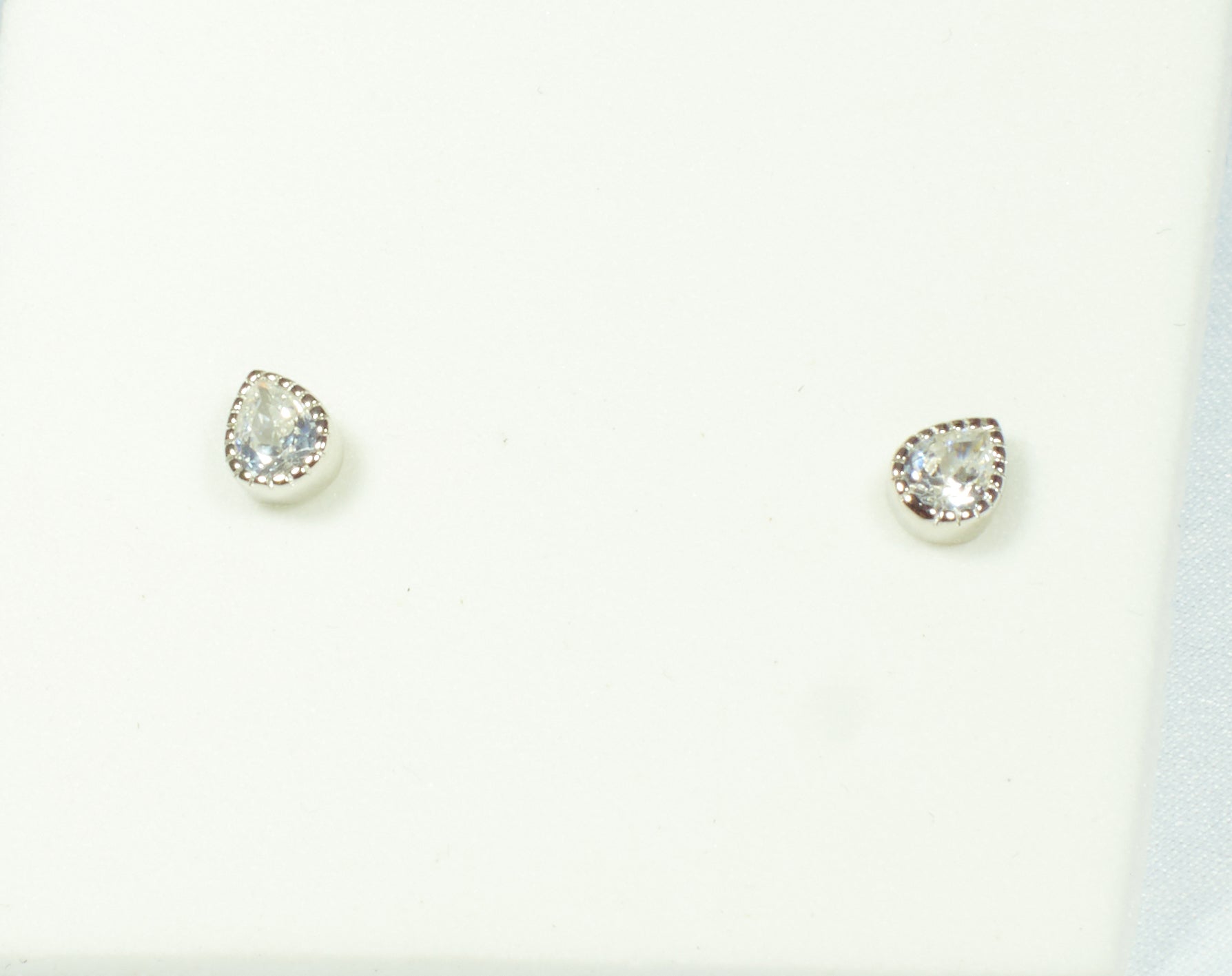 Aro Baby CZ Teardrop Stud