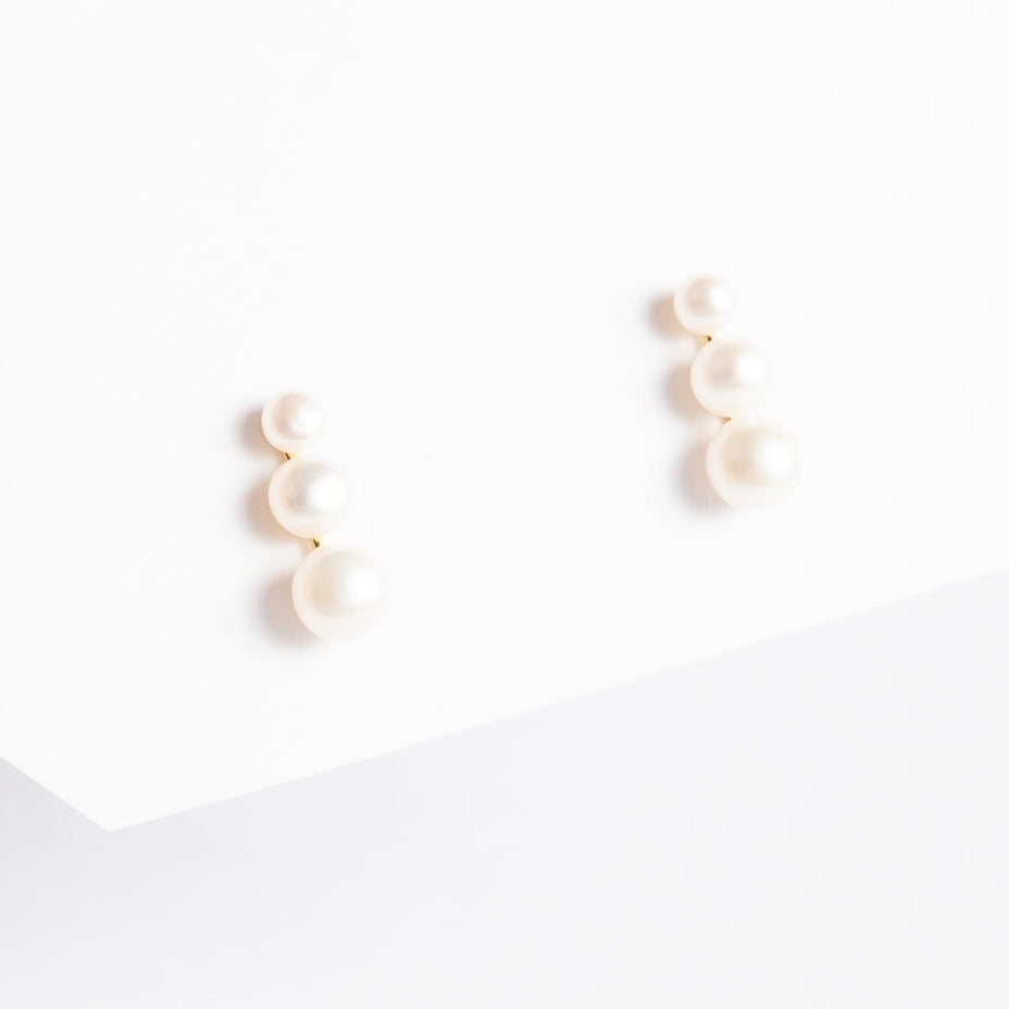 Aro Trio Flat Pearls Stud