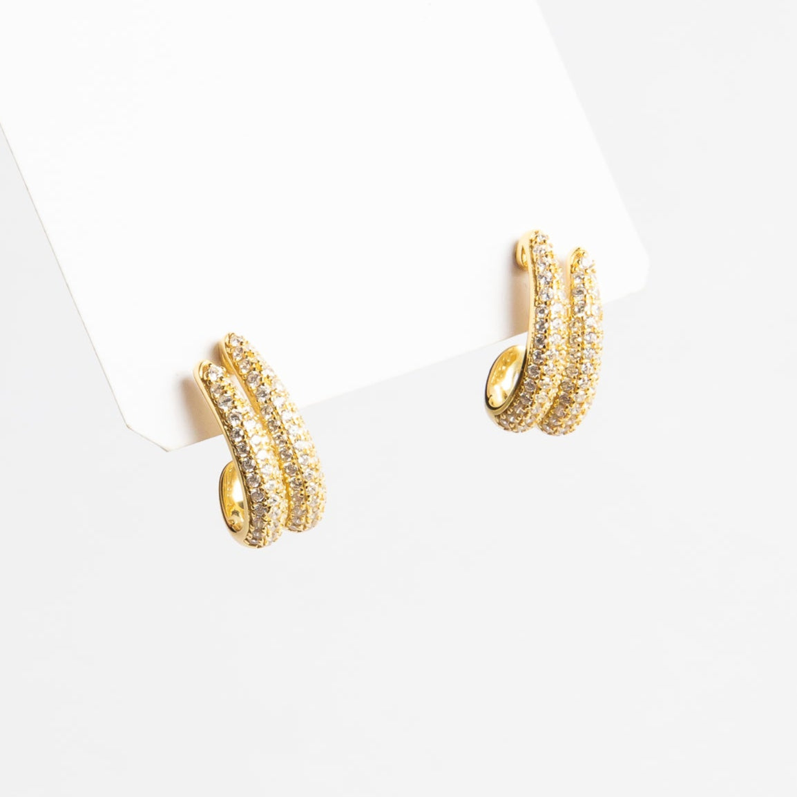 Aro Double U Cz Stud