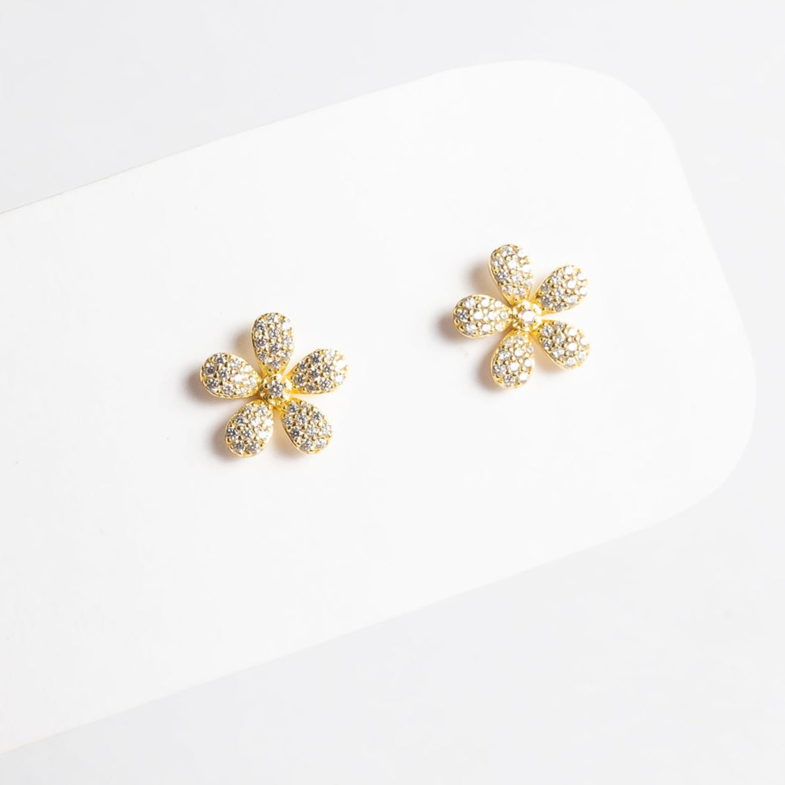 Aro Daisy Cz Flower stud