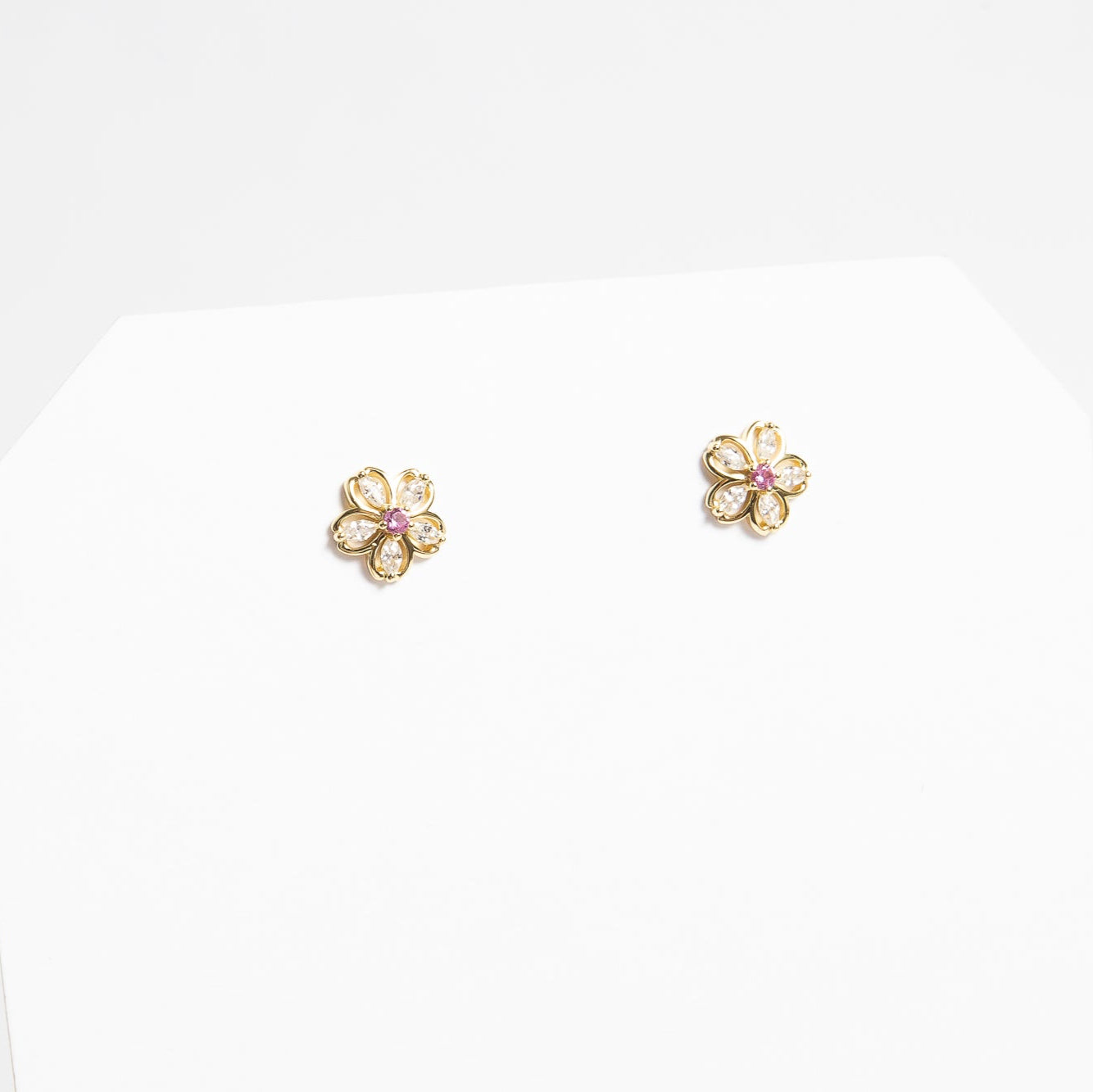 Aro 2d Flower & Pink Stud