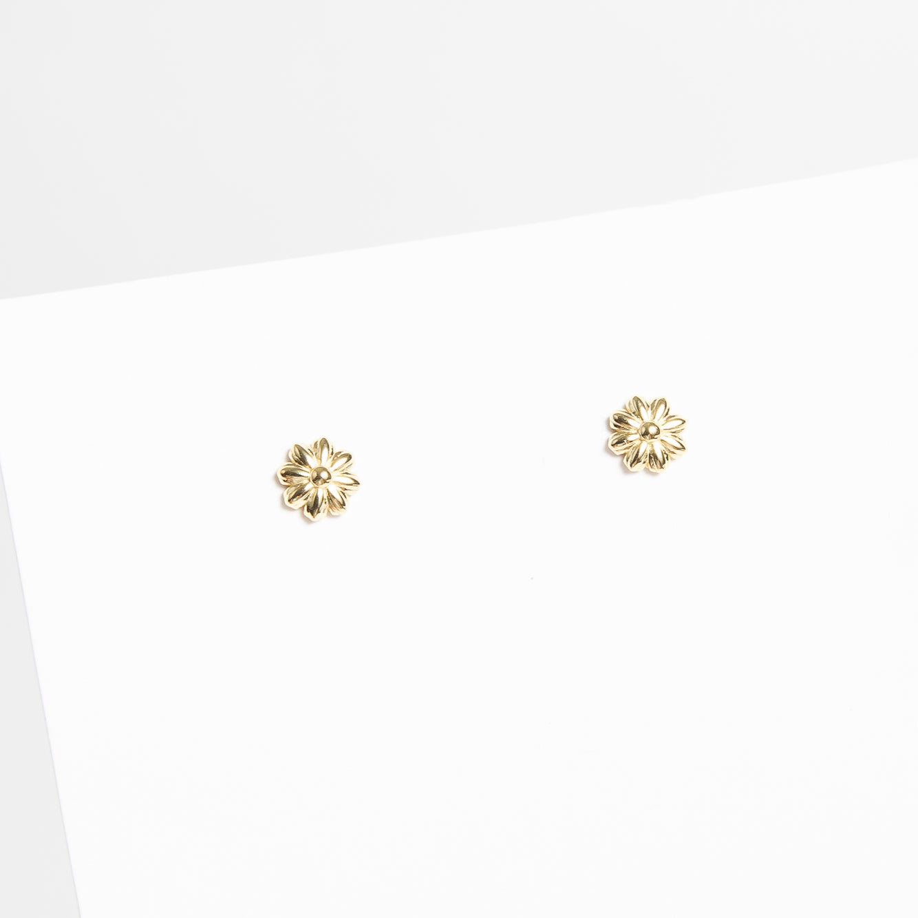 Aro Golden Flower Stud Mini