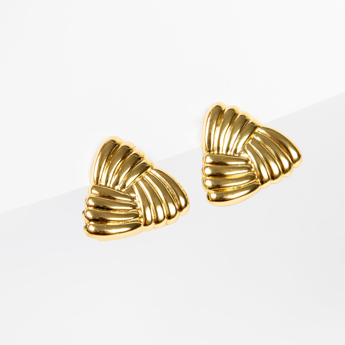 Aro Interlocking Triangle Stud