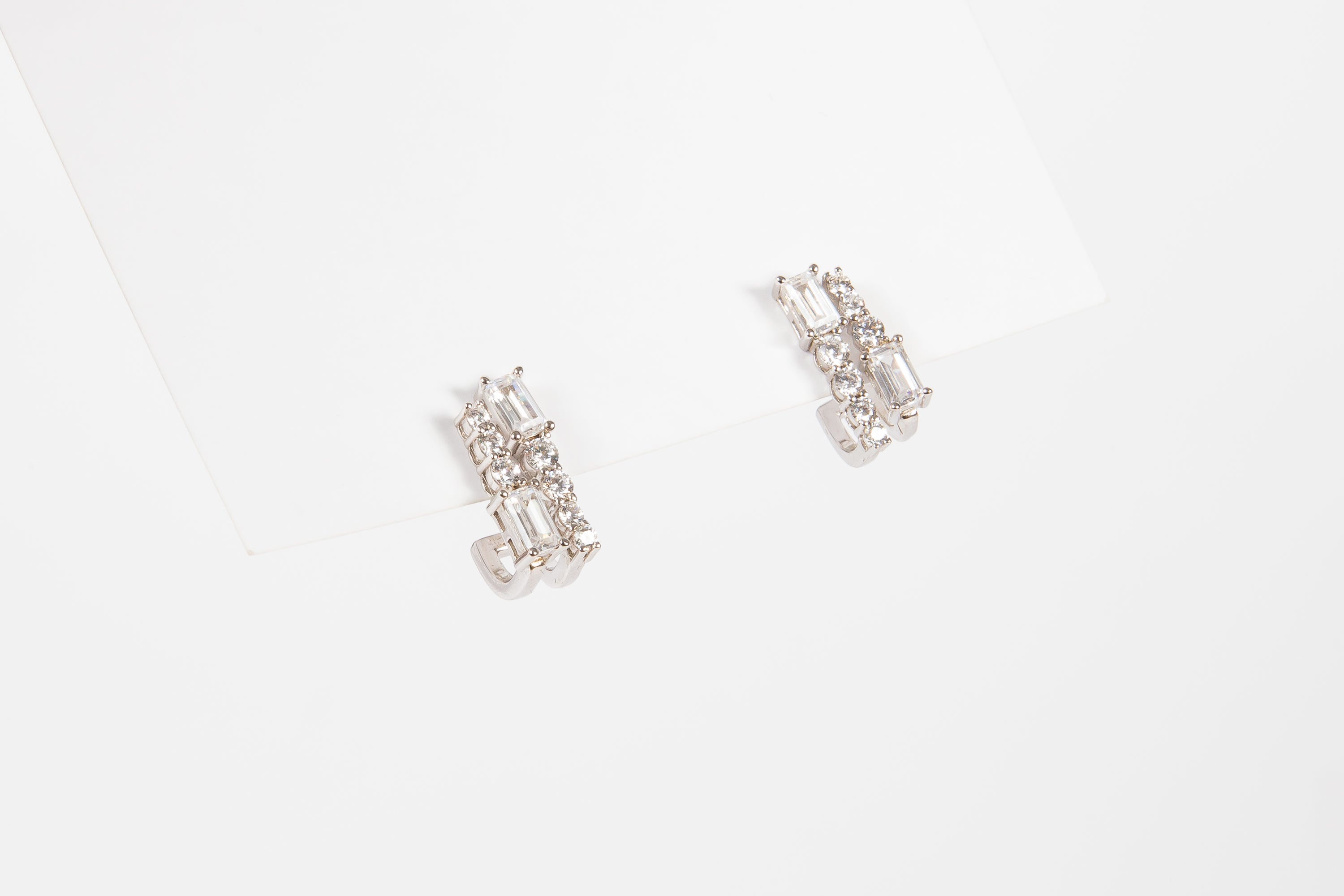 Aro Double Line Chunky Stud & Bagui Silver Stud