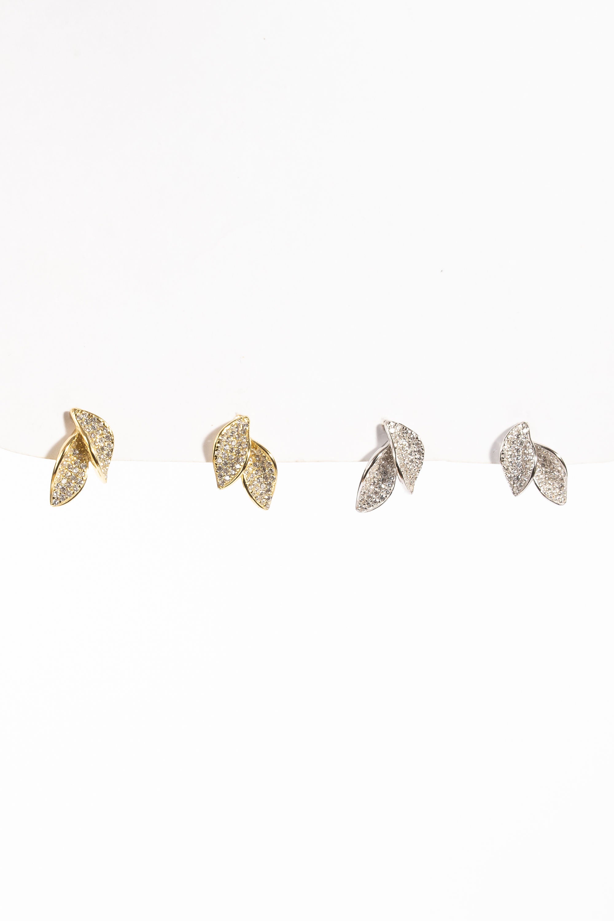 Aro Single Angel Wing Stud
