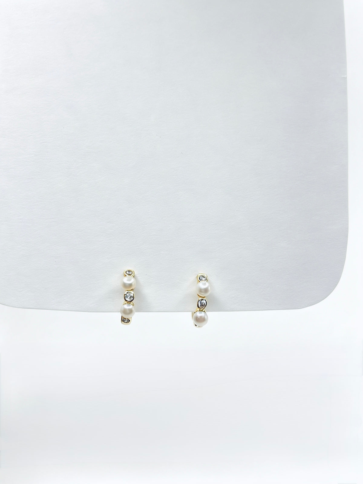 Aro Baby Pearl & CZ Hoop Gold