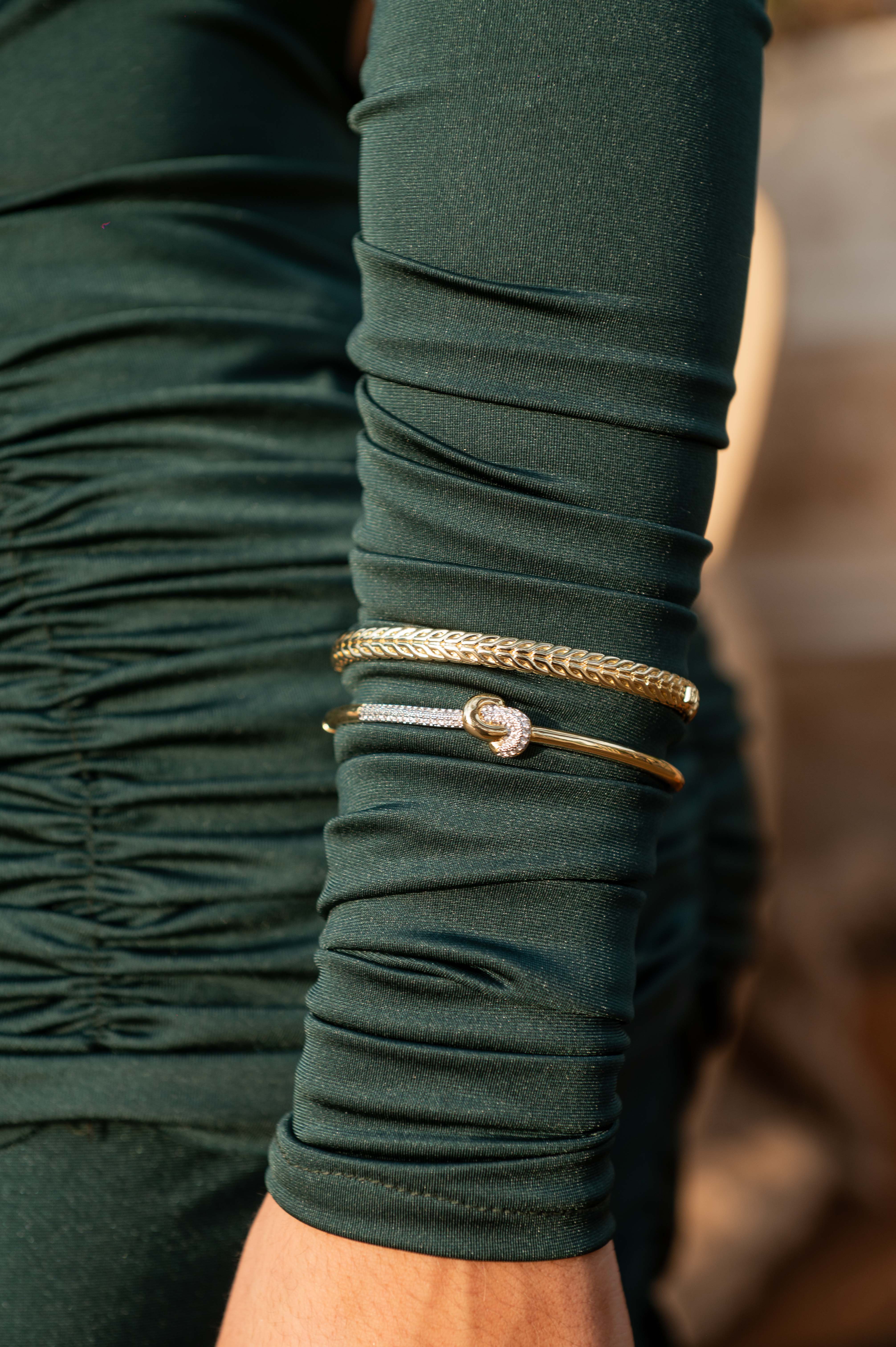 Pulsera Bicolor Half Knot Cuff