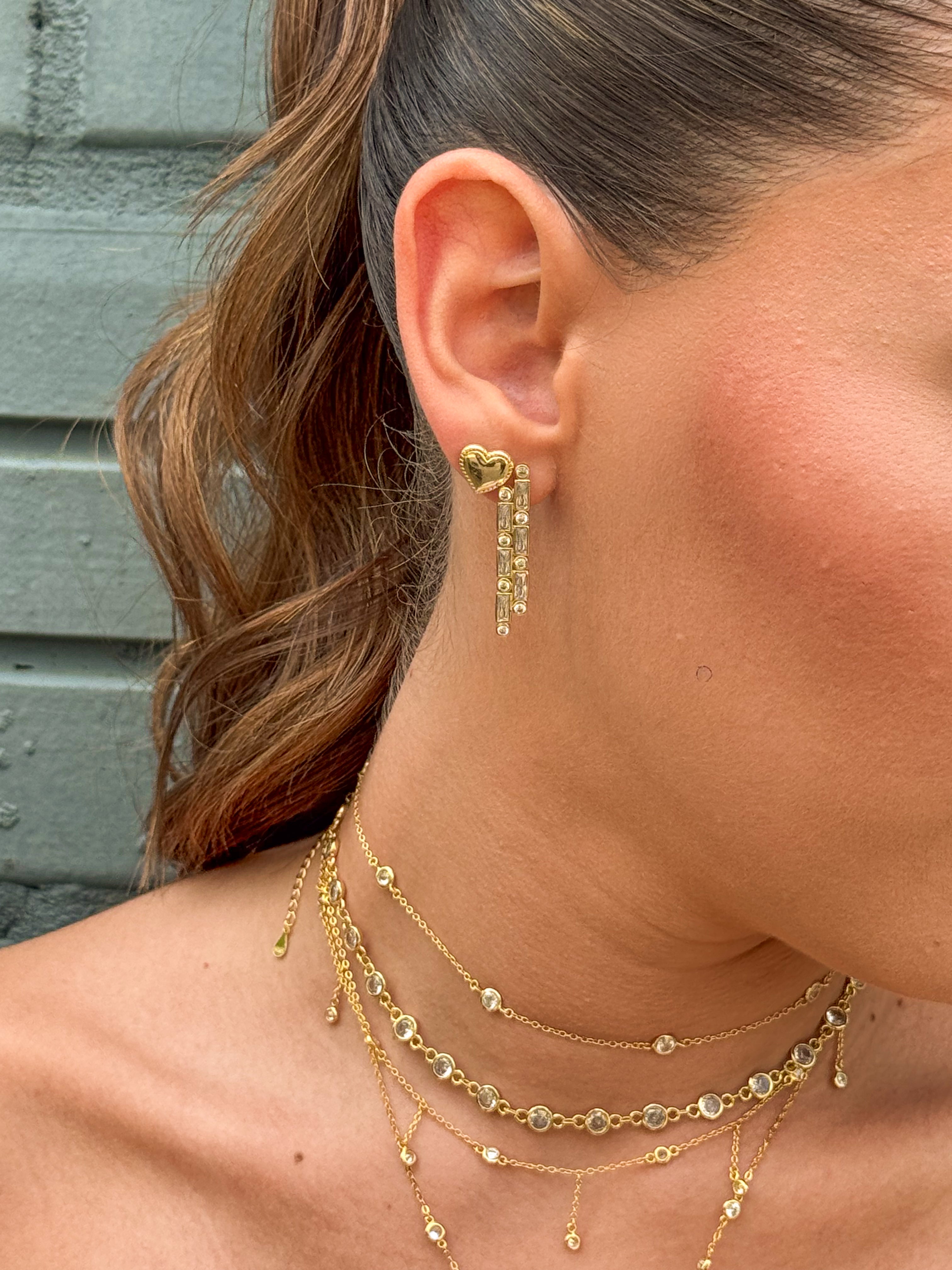 Aro  Cutey Sacred Med Heart Stud