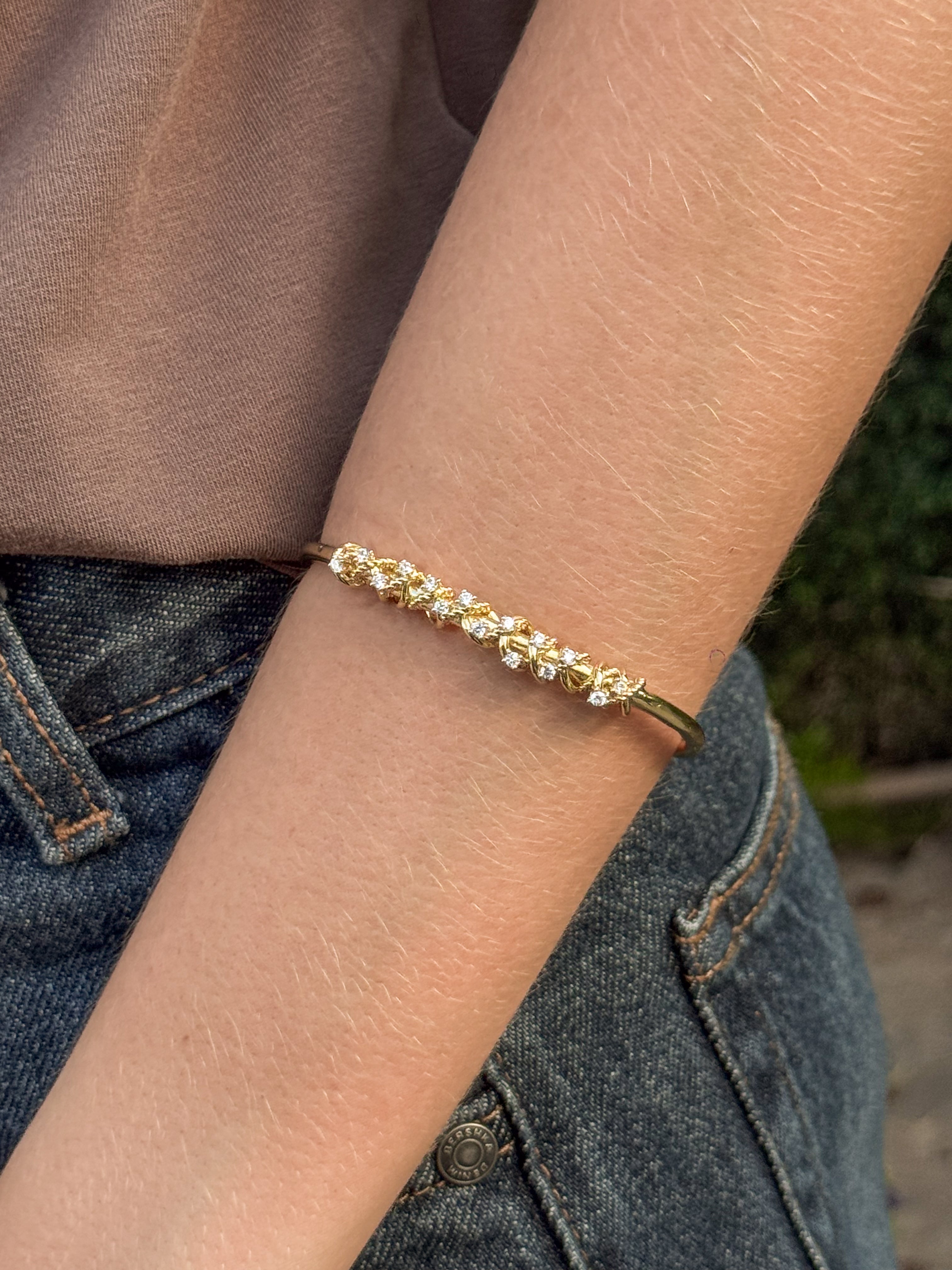 Pulsera Wrapped Bar Cuff