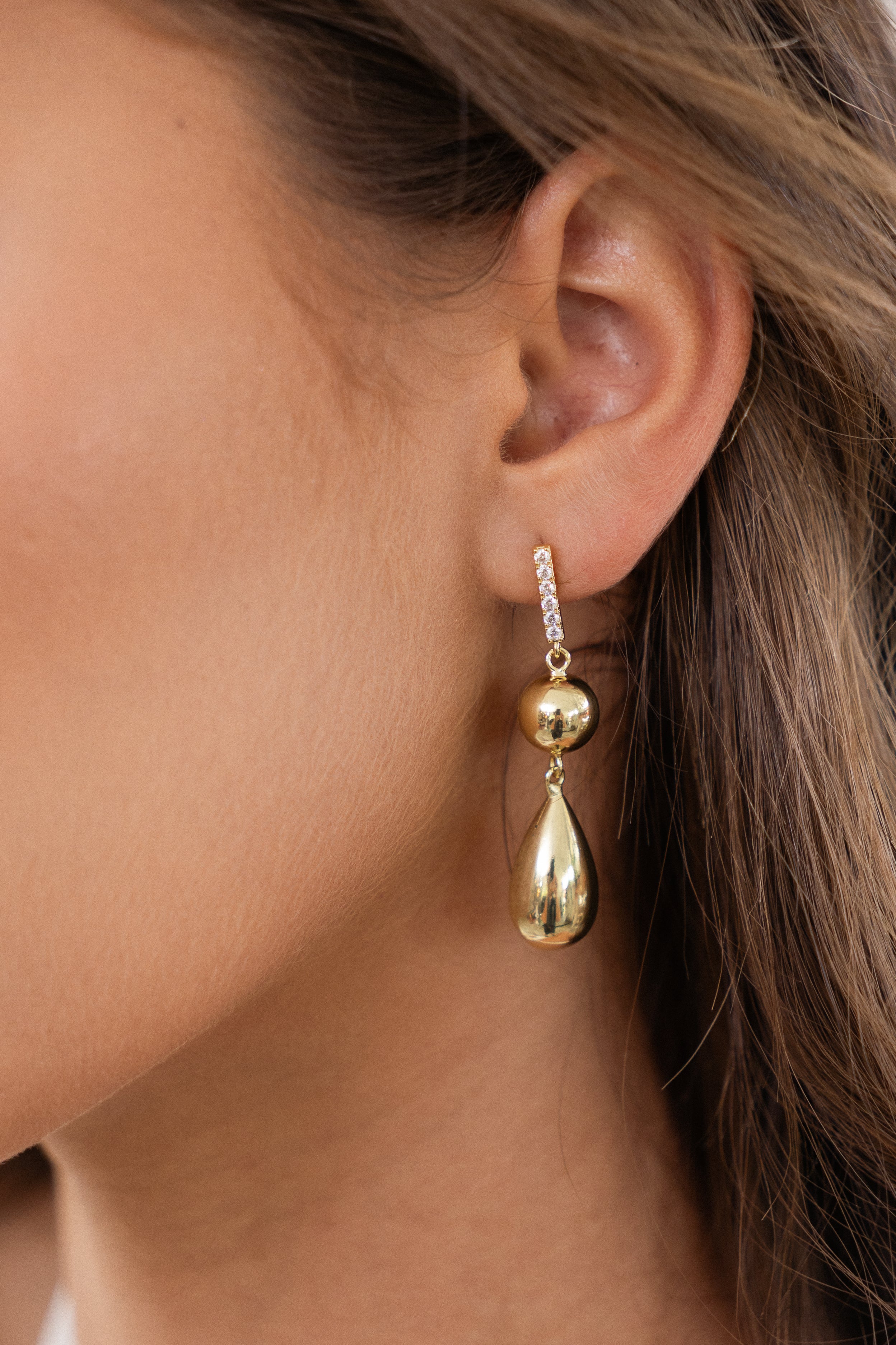 Aro Bar & Teardrop Bubbles Stud