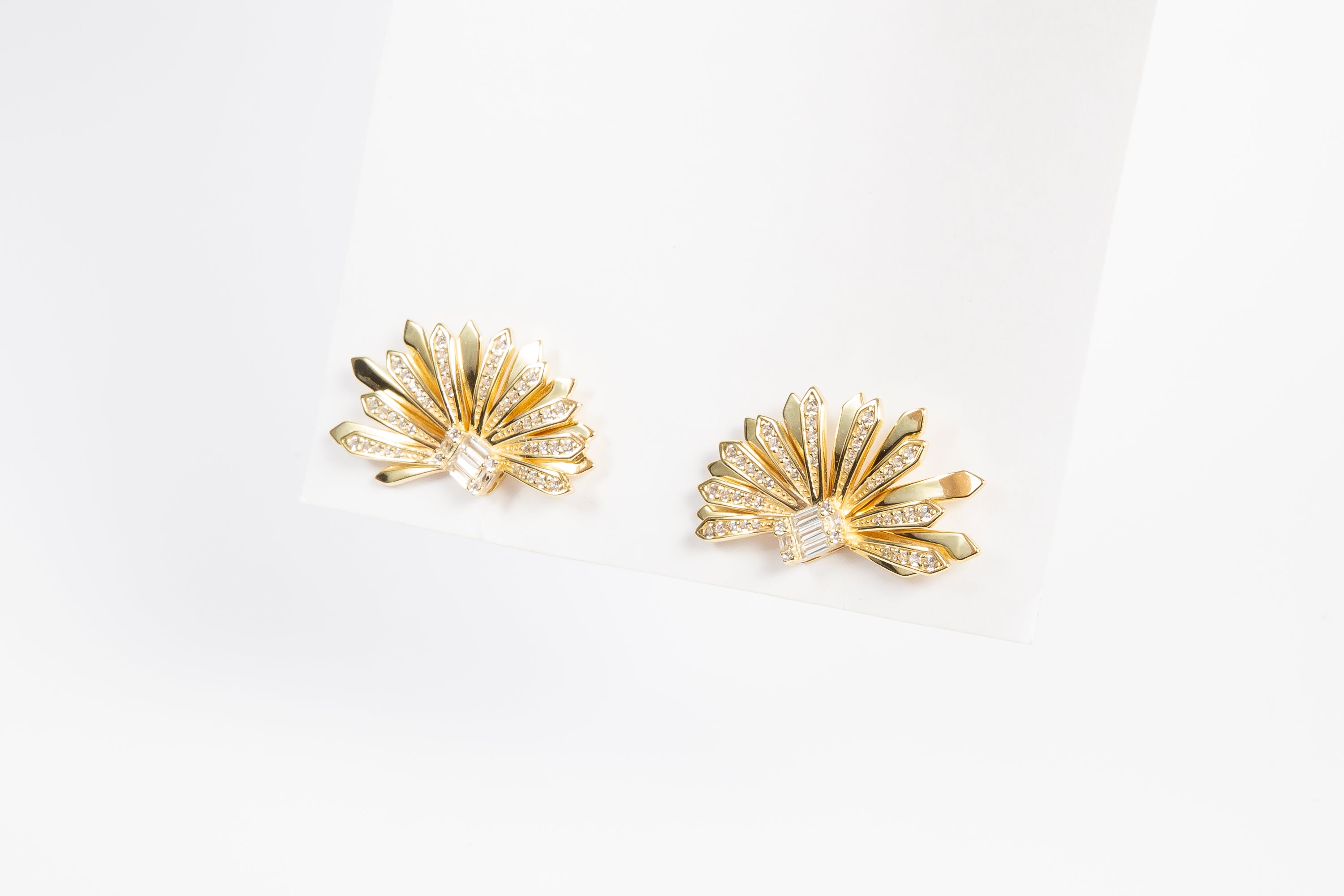 Aro HalF Shinny Daisy Gold