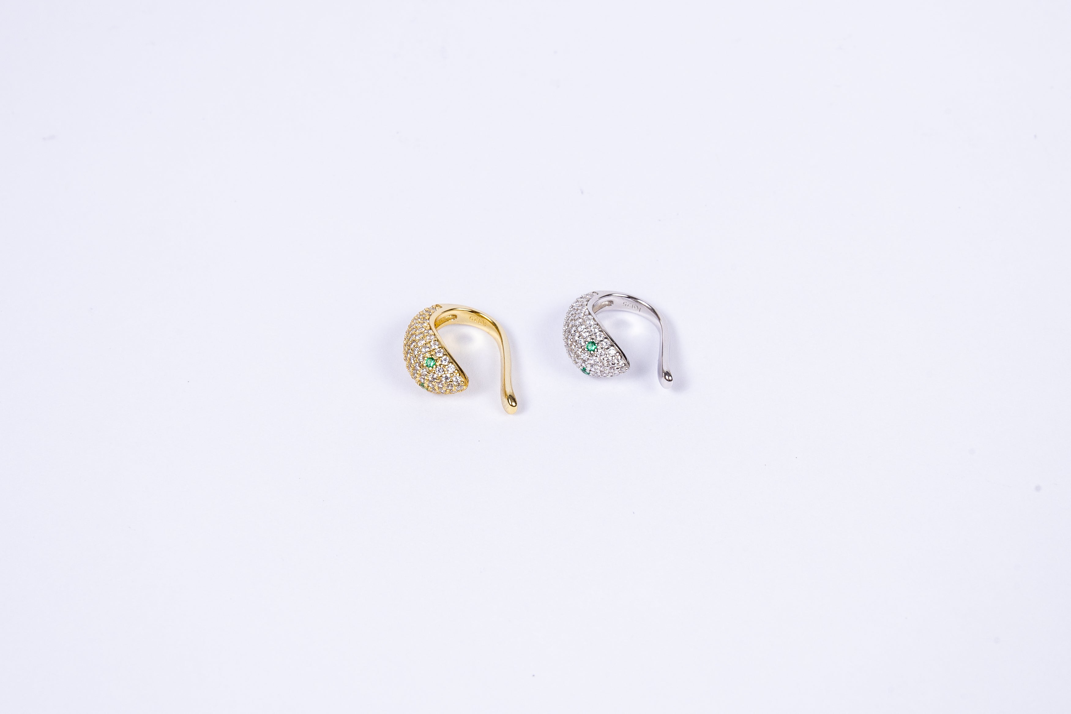 Aro Single Snake Cuff