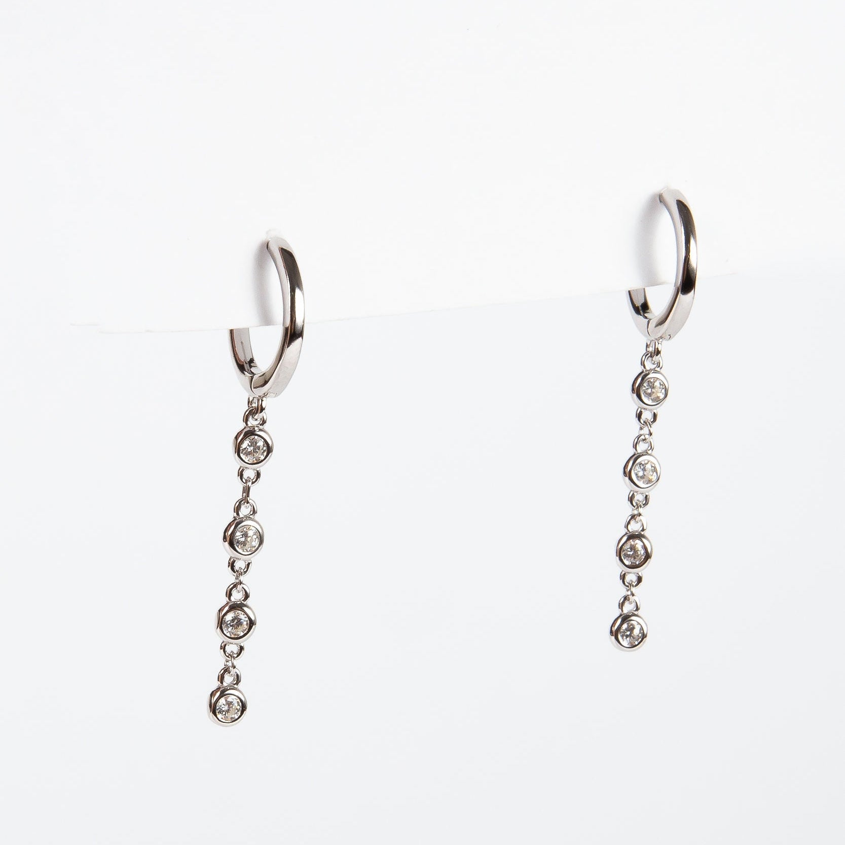 Aro Chandeler Triple Sisi Hoop